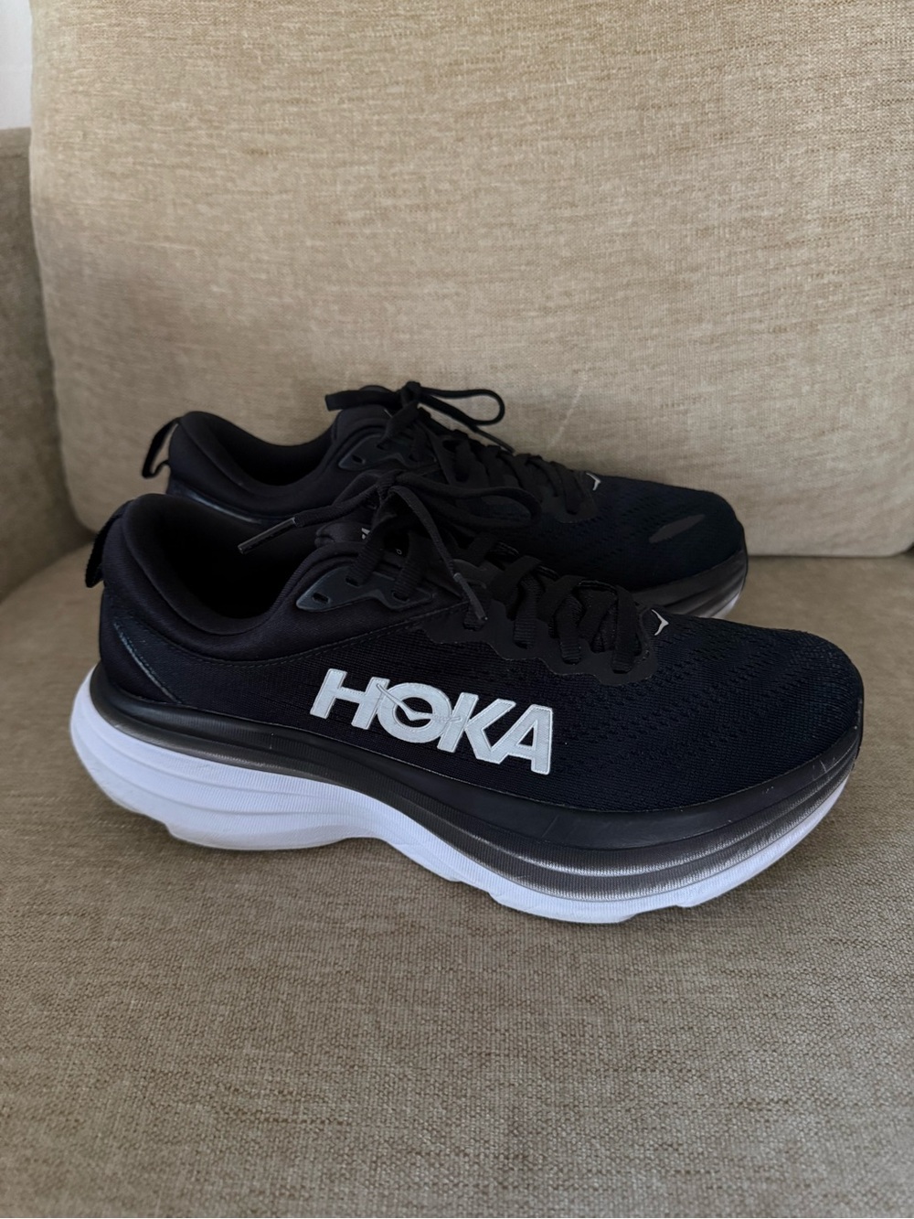 Hoka Black ONE ONE Bondi 8 and Black White size 7.5 - Picture 5 of 9